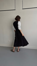 Load image into Gallery viewer, Alba Dress (Black)